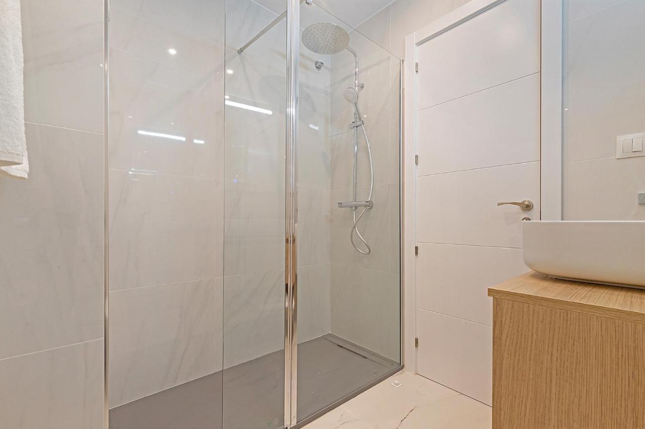 Divina Home Apartments ลากาลาเดมิฮาส ภายนอก รูปภาพ