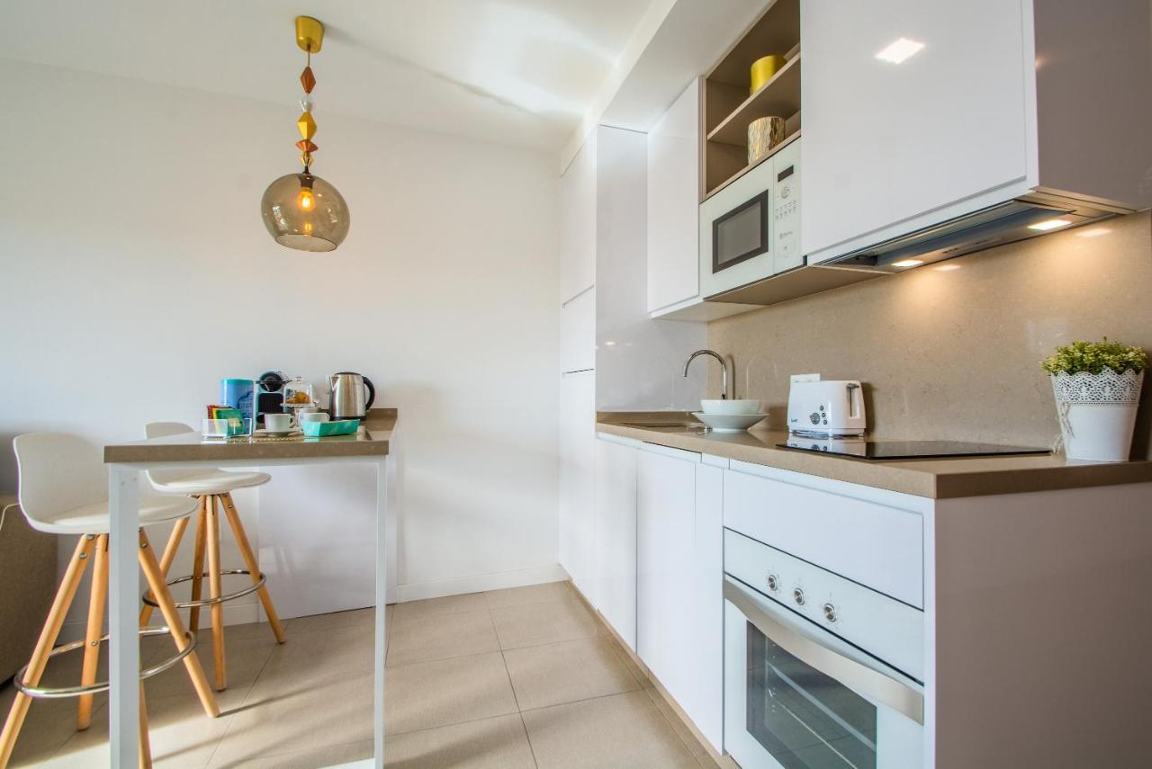 Divina Home Apartments ลากาลาเดมิฮาส ภายนอก รูปภาพ