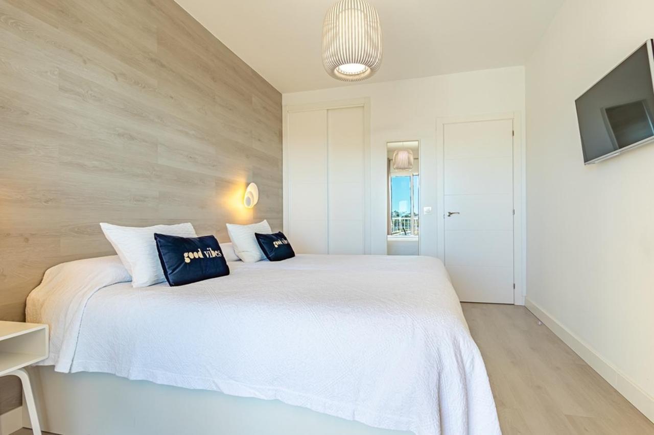 Divina Home Apartments ลากาลาเดมิฮาส ภายนอก รูปภาพ